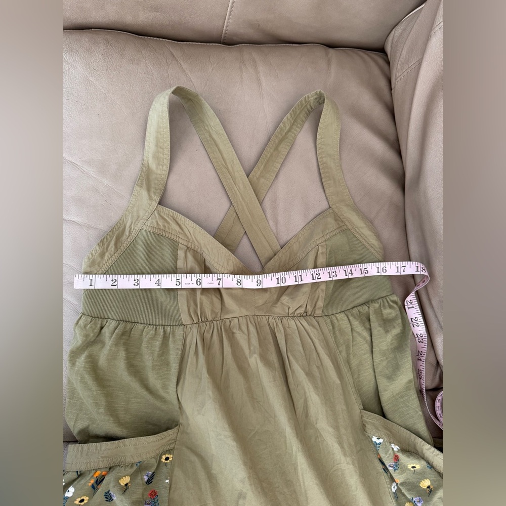 Anthro Daily Practice Top Tier Utility
Sweetheart Midi Dress. Size M. MSRP $138 - Picture 12 of 16